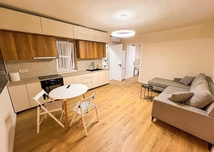 Cozy Centre Rest 2br *