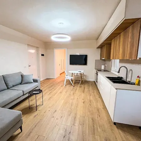 Cozy Centre Rest 2br Apartmán *